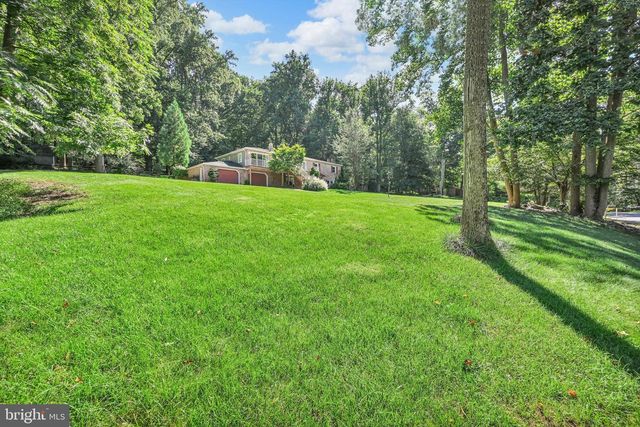 654 WOODLAWN DR, Lebanon, PA 17042