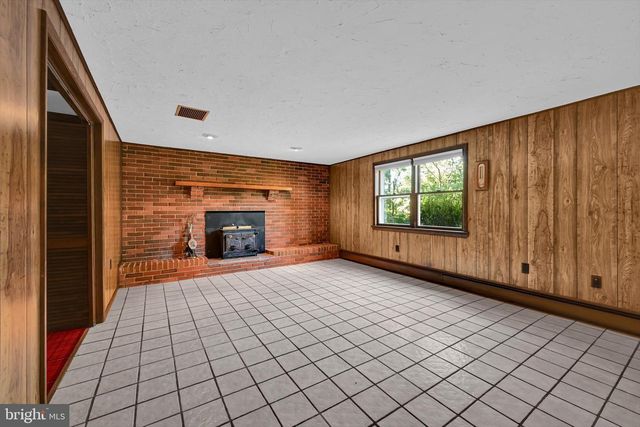 654 WOODLAWN DR, Lebanon, PA 17042