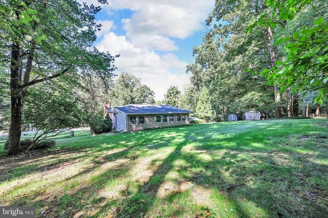 654 WOODLAWN DR, Lebanon, PA 17042