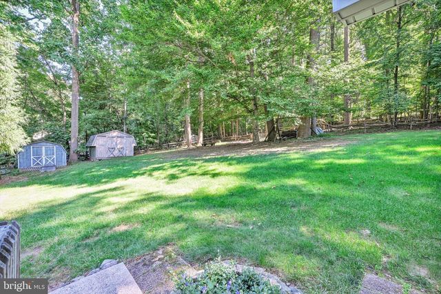 654 WOODLAWN DR, Lebanon, PA 17042