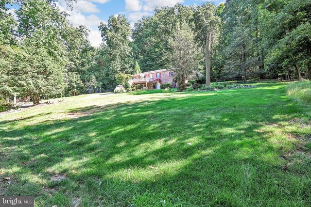 654 WOODLAWN DR, Lebanon, PA 17042