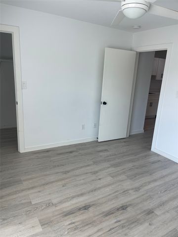 321 E 8th Street 218, Dallas, TX 75203