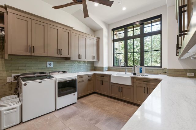 3401 Pueblo Viejo Lane, Sealy, TX 77474