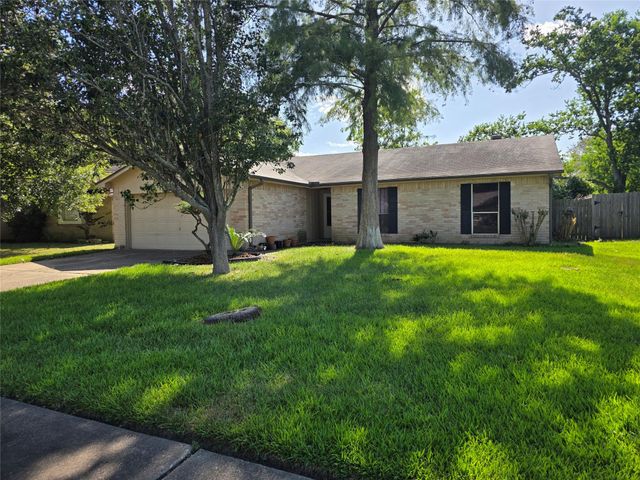 16722 Ribbonridge Drive, Sugar Land, TX 77498