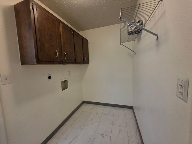 16722 Ribbonridge Drive, Sugar Land, TX 77498
