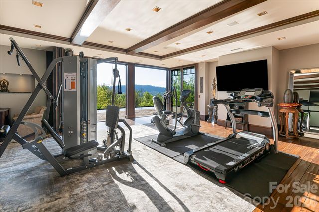 66 N Deerhaven Lane, Asheville, NC 28803