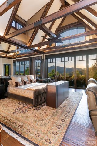 66 N Deerhaven Lane, Asheville, NC 28803