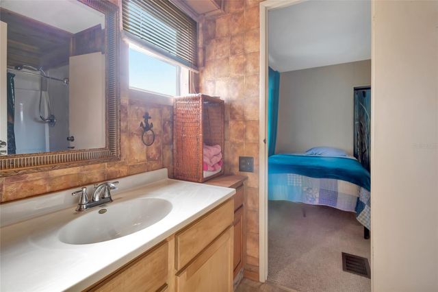 1409 RIDGE ROAD, Tavares, FL 32778