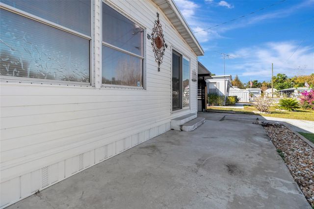 1409 RIDGE ROAD, Tavares, FL 32778