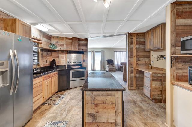 1409 RIDGE ROAD, Tavares, FL 32778