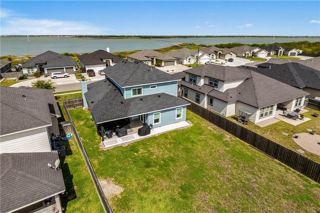 2126 Shoreline Vista Dr, Corpus Christi, TX 78418