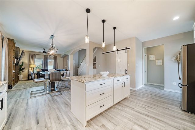 2126 Shoreline Vista Dr, Corpus Christi, TX 78418