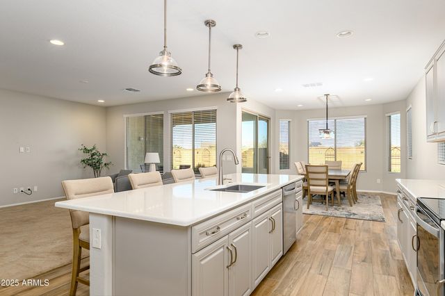 26042 W KRISTAL Way, Buckeye, AZ 85396