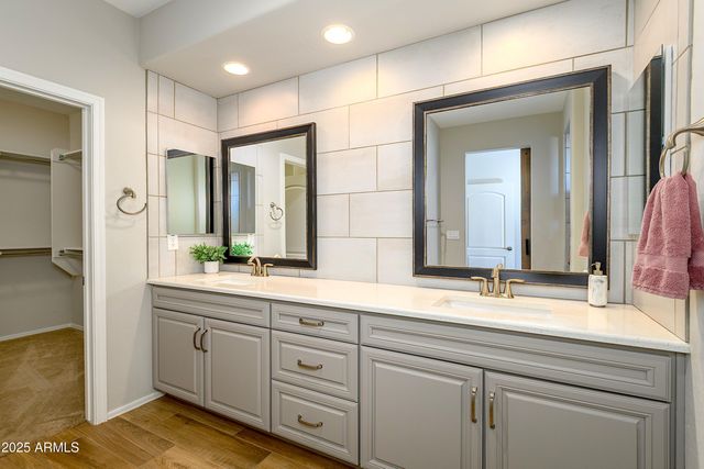 26042 W KRISTAL Way, Buckeye, AZ 85396