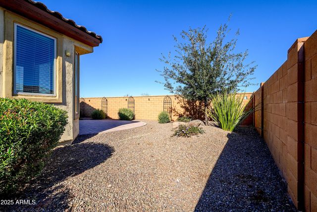 26042 W KRISTAL Way, Buckeye, AZ 85396
