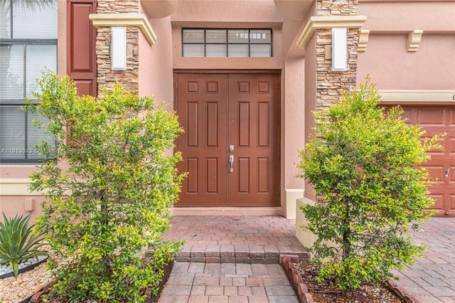 642 SE 37th Pl, Homestead, FL 33033