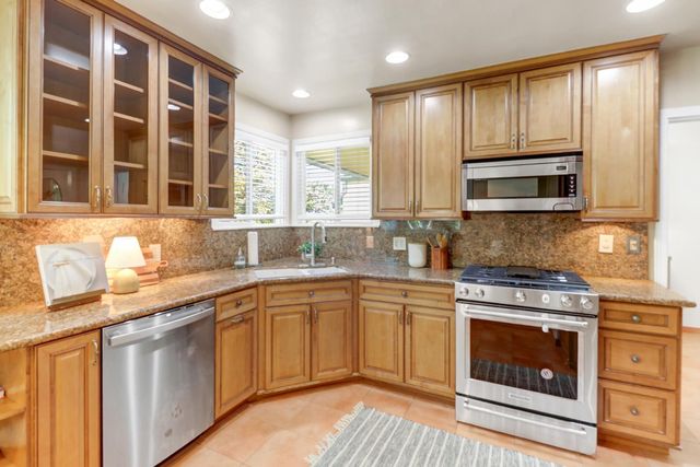 2780 63rd St, Sacramento, CA 95817