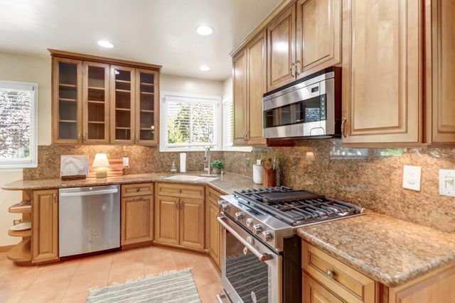 2780 63rd St, Sacramento, CA 95817