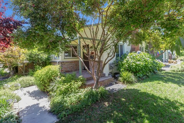 2780 63rd St, Sacramento, CA 95817