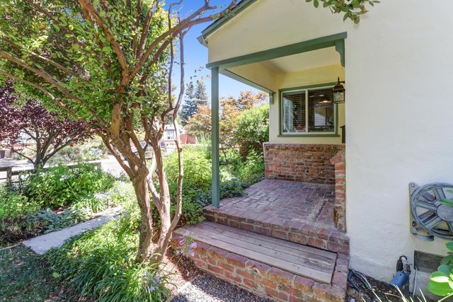 2780 63rd St, Sacramento, CA 95817