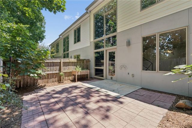 1356 Rietveld Row NW, Atlanta, GA 30318