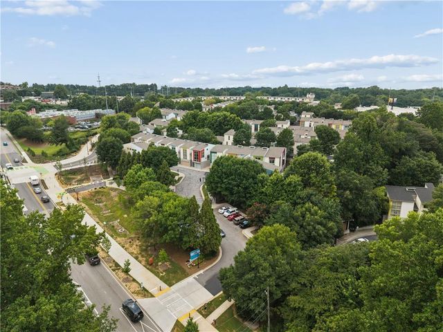 1356 Rietveld Row NW, Atlanta, GA 30318
