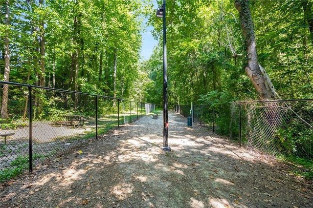 1356 Rietveld Row NW, Atlanta, GA 30318
