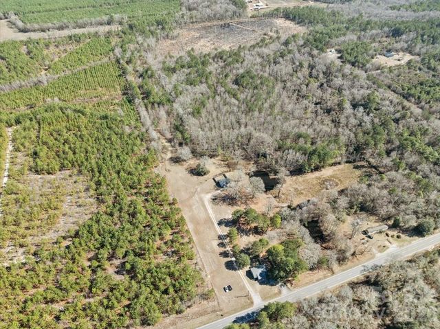 2431 Highway 52 Highway S, Cheraw, SC 29520