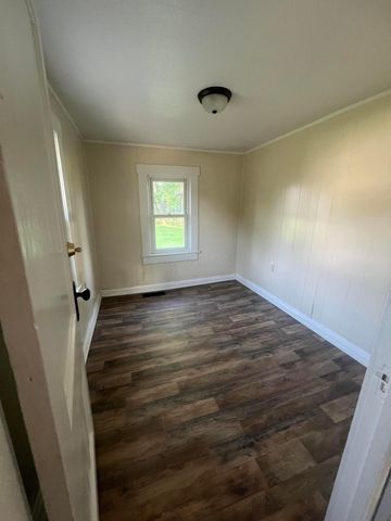 2135 Whitman Avenue, Zanesville, OH 43701
