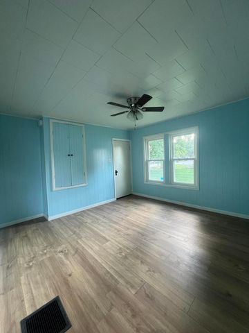 2135 Whitman Avenue, Zanesville, OH 43701