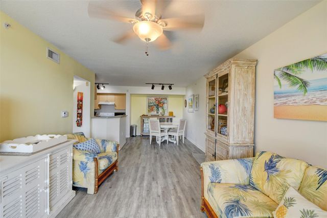 704 Villa Circle 704, Boynton Beach, FL 33435