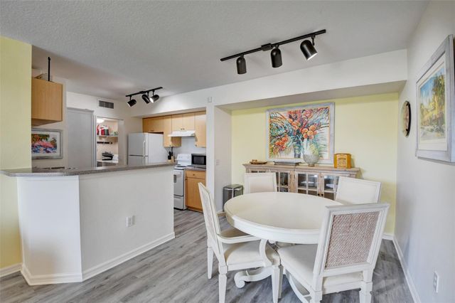 704 Villa Circle 704, Boynton Beach, FL 33435