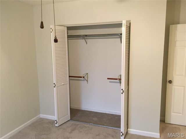 9071 Wrenwood Lane, Brentwood, MO 63144