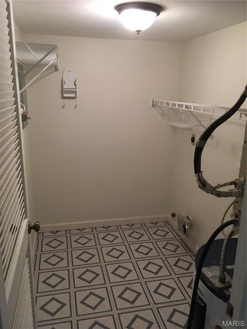 9071 Wrenwood Lane, Brentwood, MO 63144