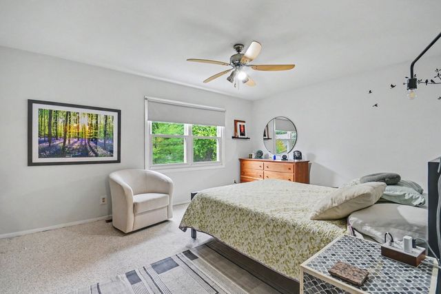 1021 Colony Drive, Crystal Lake, IL 60014
