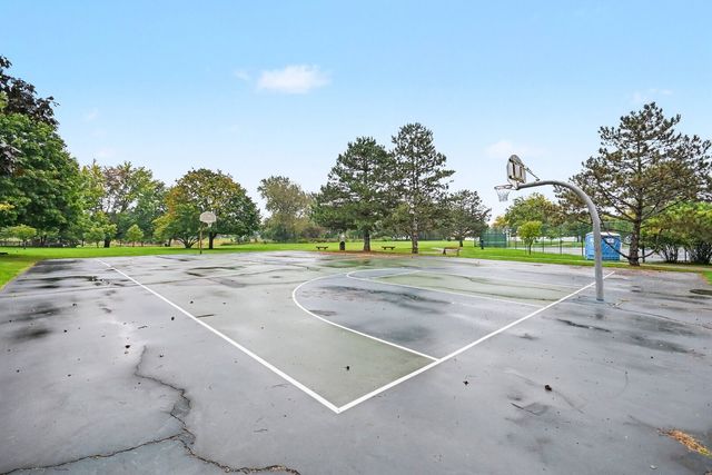 1021 Colony Drive, Crystal Lake, IL 60014