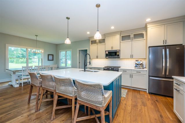 1874 Fox Prairie Road, Saint Joseph, MI 49085