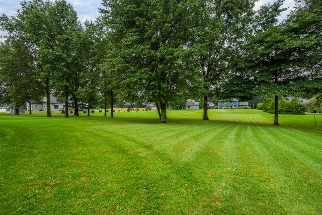 1874 Fox Prairie Road, Saint Joseph, MI 49085