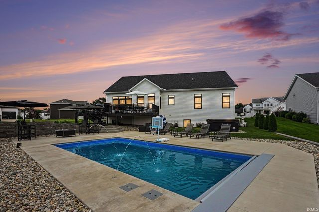 11391 Carson City Drive, Osceola, IN 46561