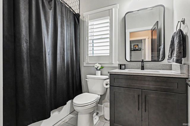 11391 Carson City Drive, Osceola, IN 46561