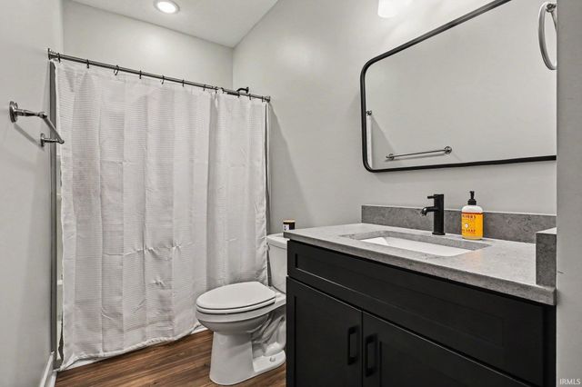 11391 Carson City Drive, Osceola, IN 46561