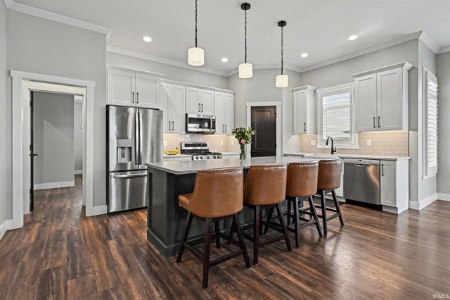 11391 Carson City Drive, Osceola, IN 46561