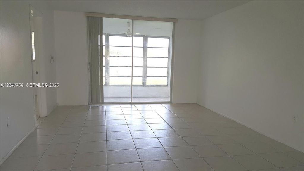 8500 Sunrise Lakes Blvd 103, Sunrise, FL 33322