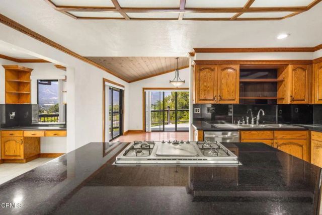 10980 N Ventura Avenue, Oak View, CA 93022