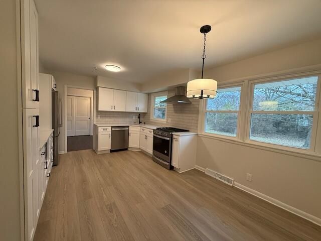 6936 N Braeburn LANE, Glendale, WI 53209