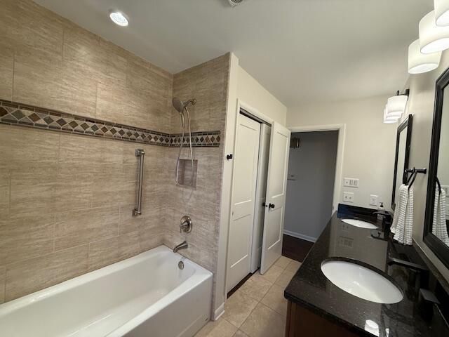 6936 N Braeburn LANE, Glendale, WI 53209