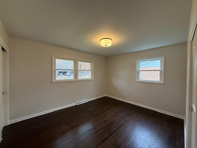 6936 N Braeburn LANE, Glendale, WI 53209