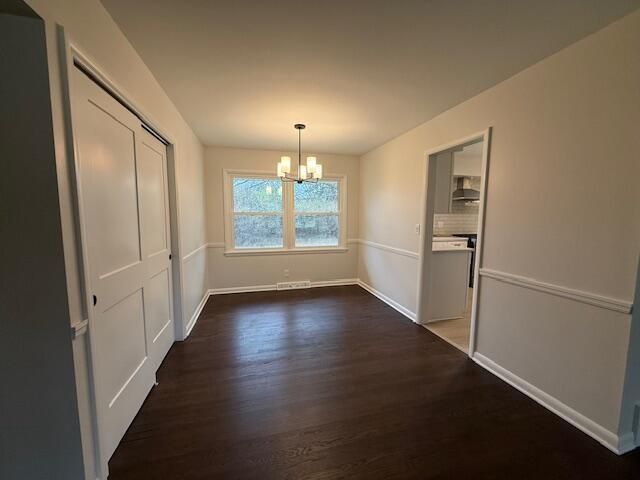 6936 N Braeburn LANE, Glendale, WI 53209