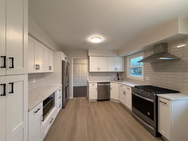 6936 N Braeburn LANE, Glendale, WI 53209