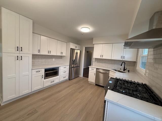 6936 N Braeburn LANE, Glendale, WI 53209